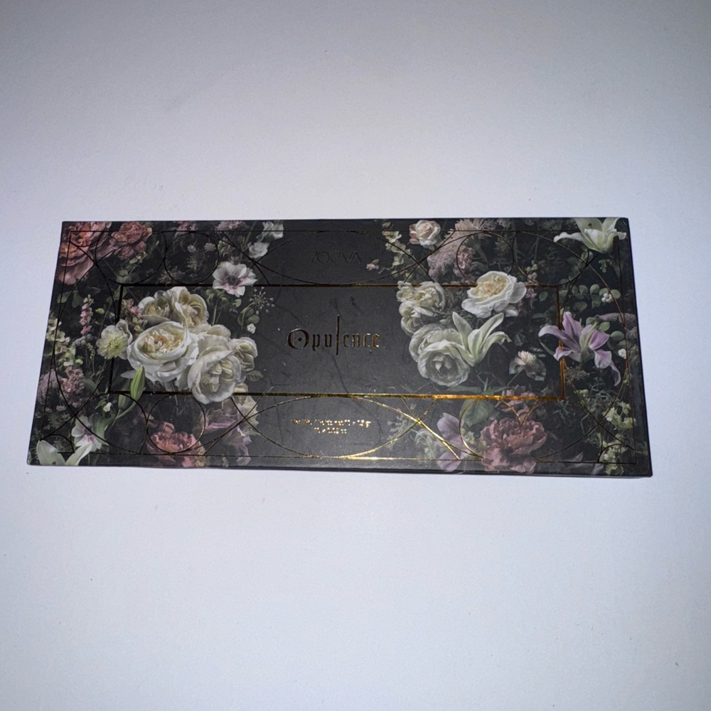Zoeva-Opulence Floral Eyeshadow Palette
